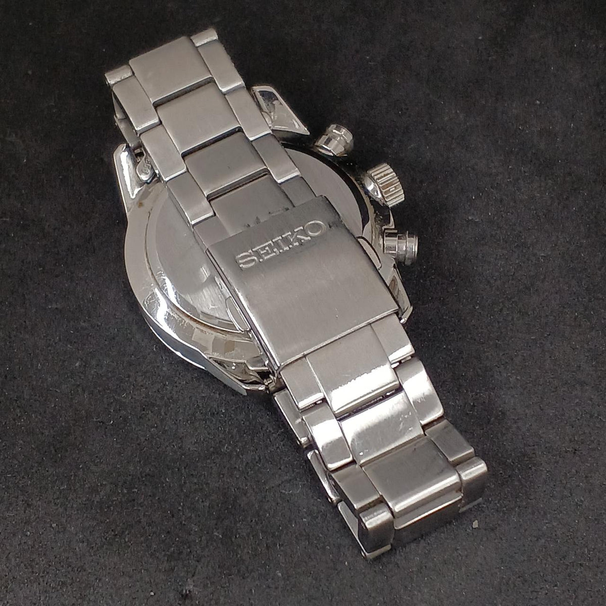 SEIKO Solar Wristwatch V175-0BJ0 - Banzai Thrifting | BanzaiHobby