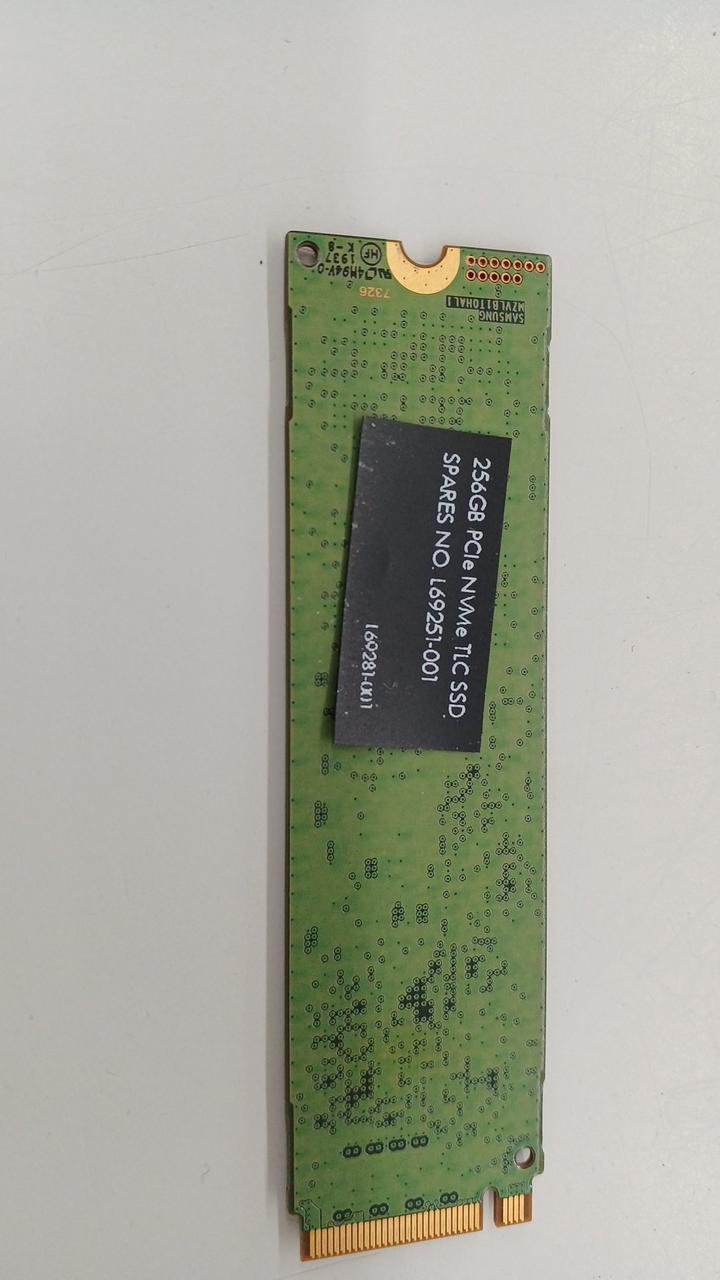 SUMSUNG M.2 SSD 256GB MZ-VLB2560 - Banzai Thrifting | BanzaiHobby
