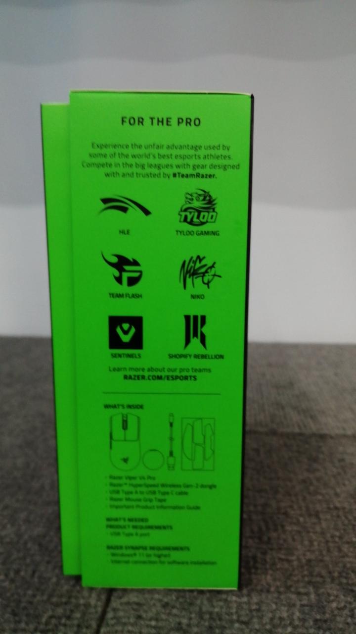 RAZER Gaming Mouse VIPER V4 PRO - Banzai Thrifting | BanzaiHobby