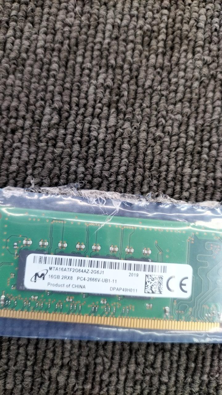 MICRON DDR4 Desktop Memory MTA16ATF2G64AZ-2G6J1 - Banzai Thrifting | BanzaiHobby