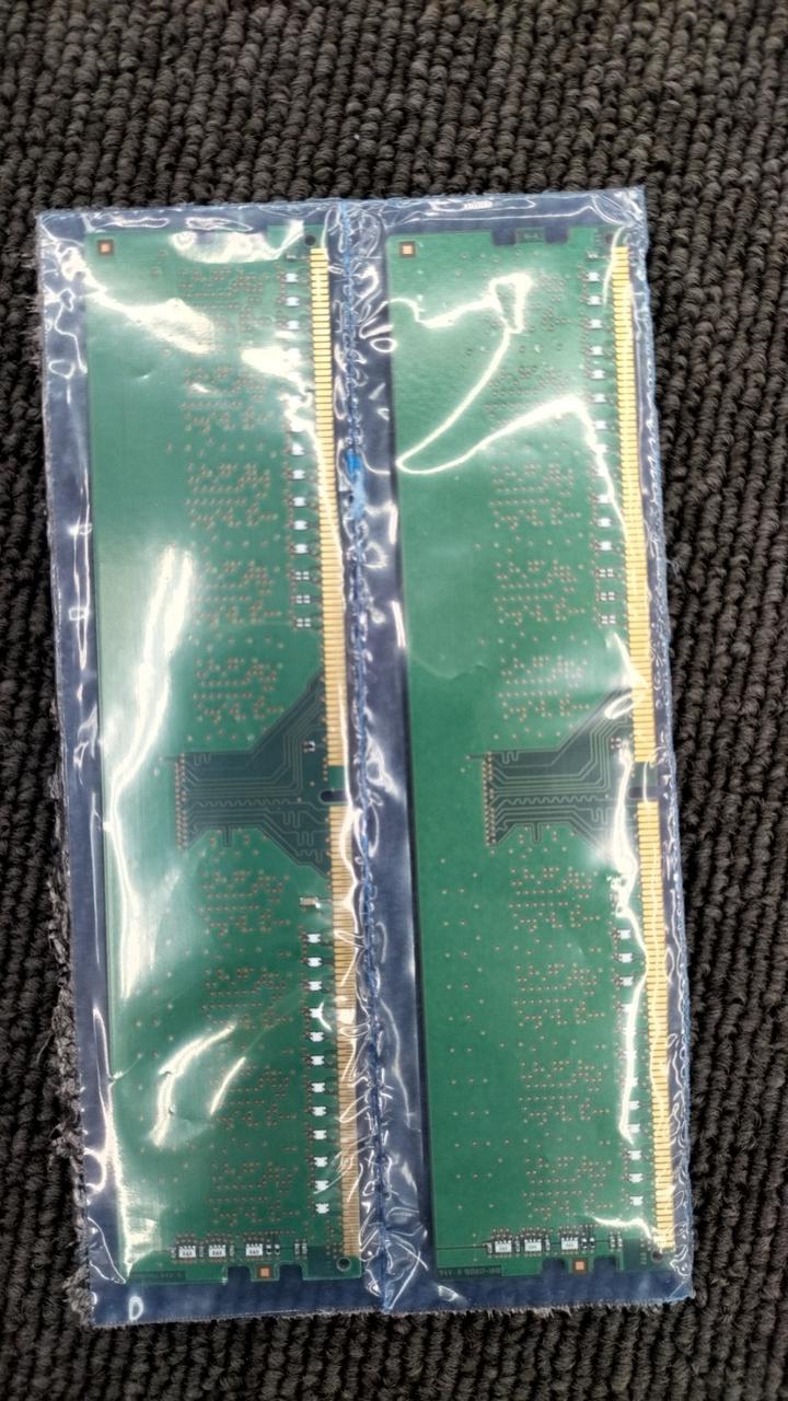SK HYNIX DDR4 Desktop Memory HMA451U6AFR8N-TF - Banzai Thrifting | BanzaiHobby