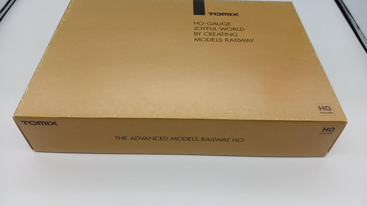 TOMIX HO Gauge HO-003 Tatami Passenger Car Slot 81 Series (Brown) - Banzai Thrifting | BanzaiHobby