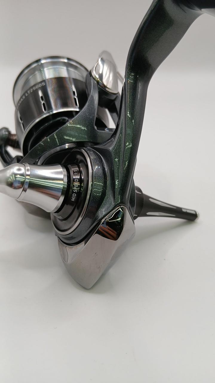 DAIWA Spinning Reel 24 LUVIAS LT2500S 388972 - Banzai Thrifting | BanzaiHobby