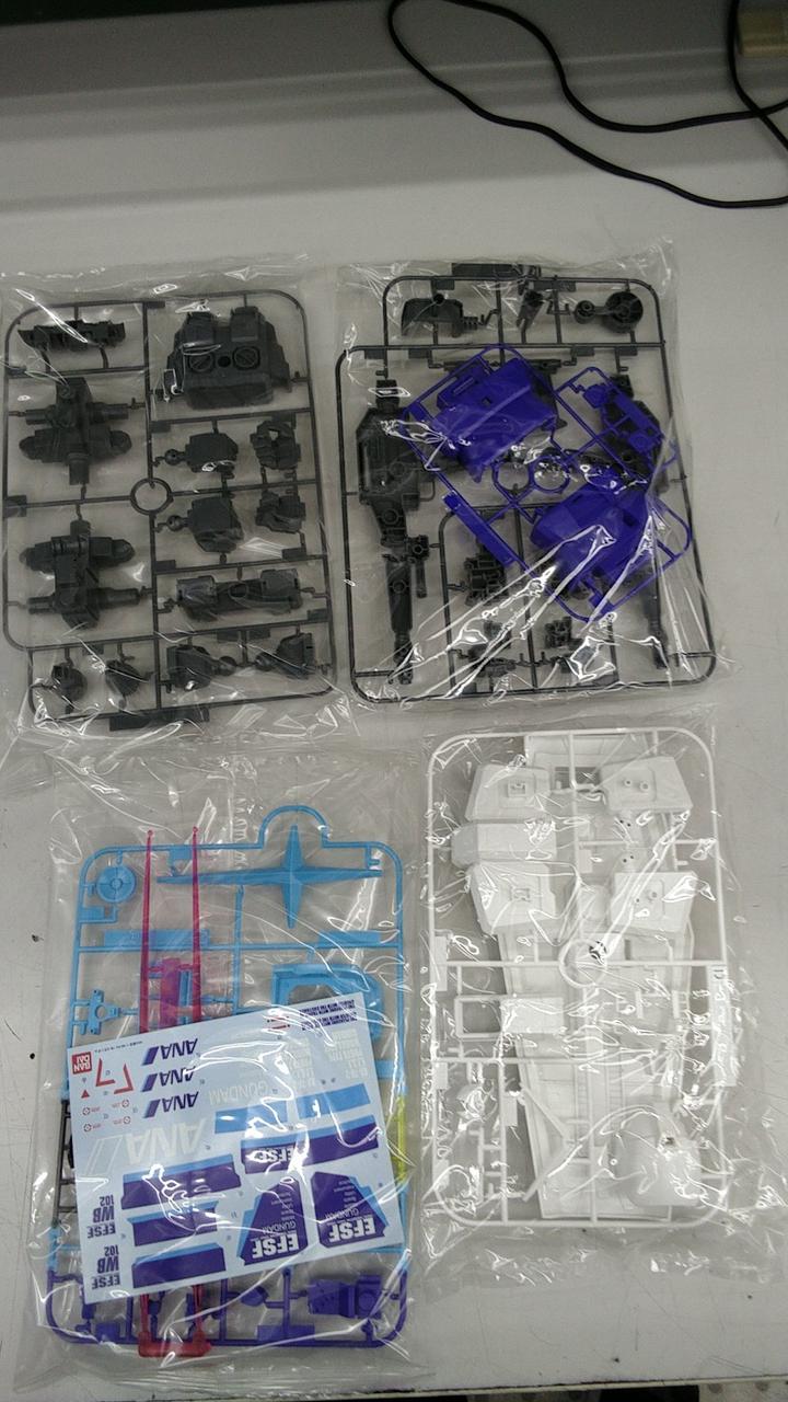 BANDAI 1/48 Mega Size Model RX-78-2 Gundam ANA ANA× Gundam SKY Project Passenger Only - Banzai Thrifting | BanzaiHobby