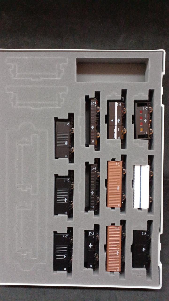 TOMIX Tohoku Main Line General Freight Train Set 98713 - Banzai Thrifting | BanzaiHobby