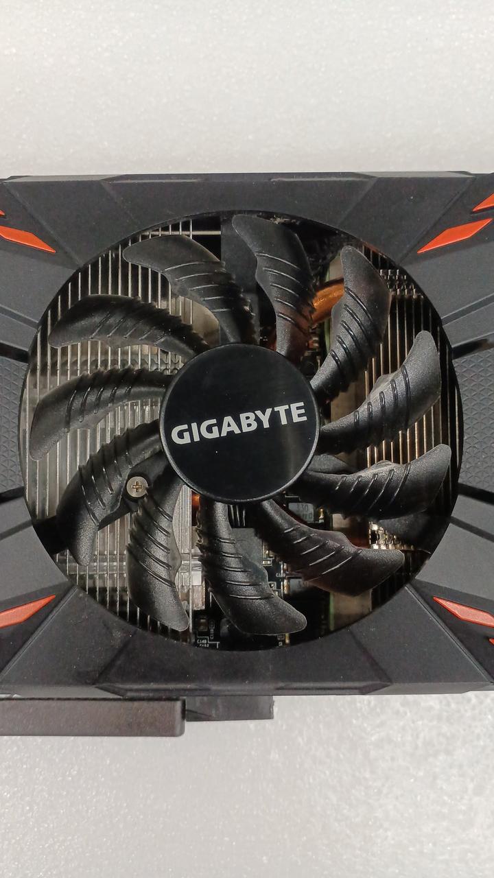 GIGABYTE [GTX1070/8GB] GPU GV-N1070G1 GAMING-8GD - Banzai Thrifting | BanzaiHobby