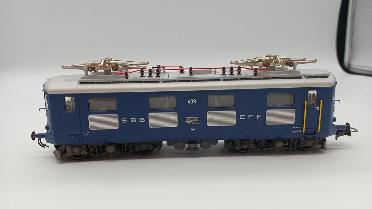 PIKO 1/87 Scale RE4/4 I 409 - Banzai Thrifting | BanzaiHobby