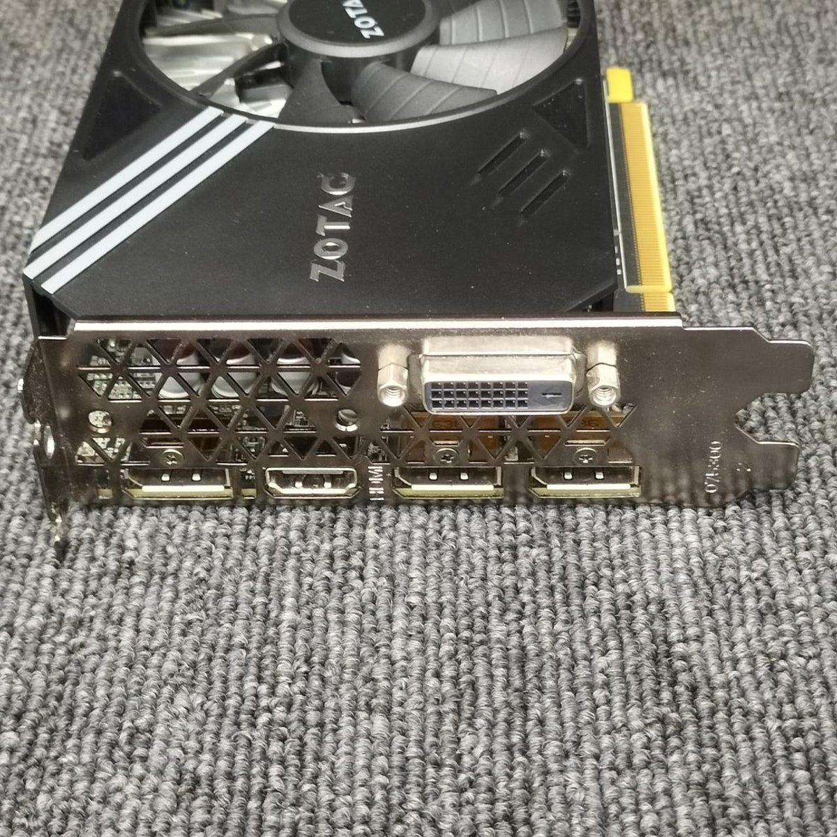 ZOTAC ZT-P10600A-10L ZT-P10600A-10L - Banzai Thrifting | BanzaiHobby