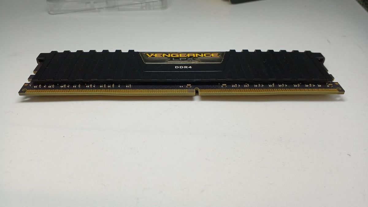 CORSAIR PC memory (set of 2) CMK32GX4M2D3600C18 - Banzai Thrifting | BanzaiHobby