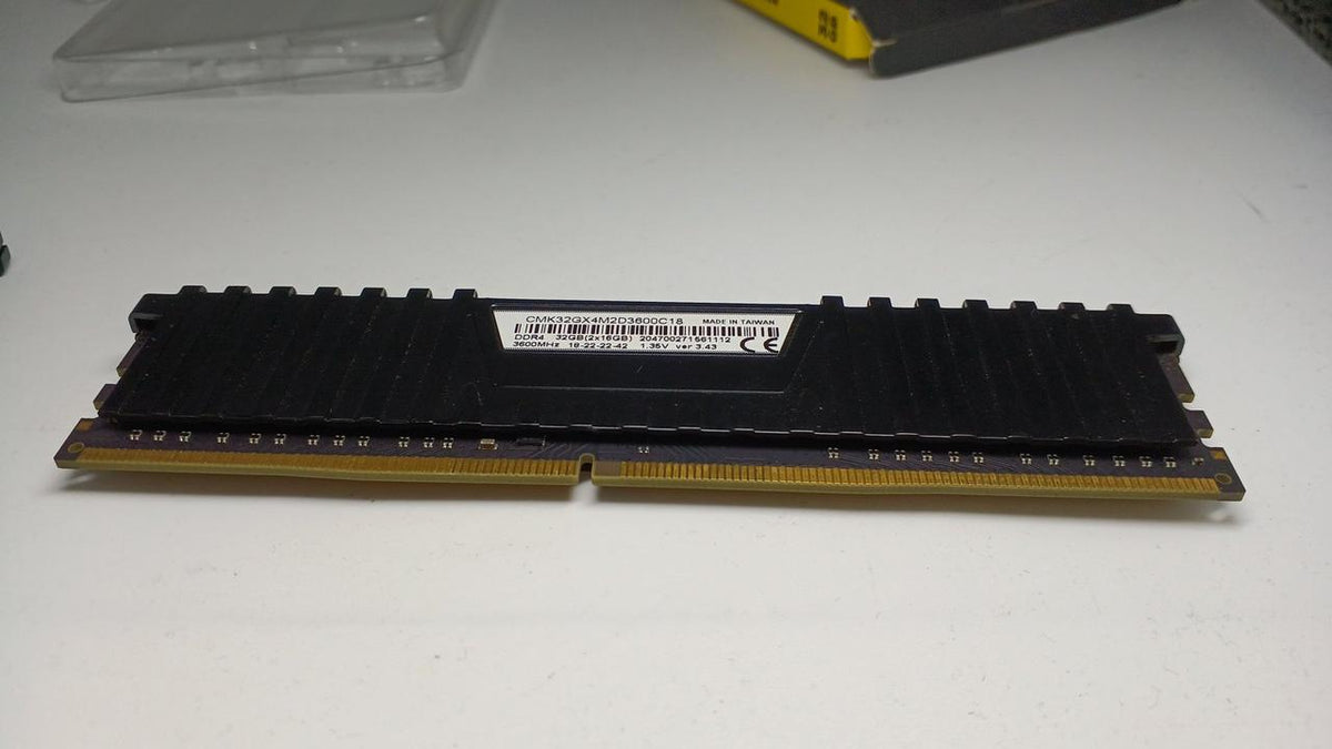 CORSAIR PC memory (set of 2) CMK32GX4M2D3600C18 - Banzai Thrifting | BanzaiHobby
