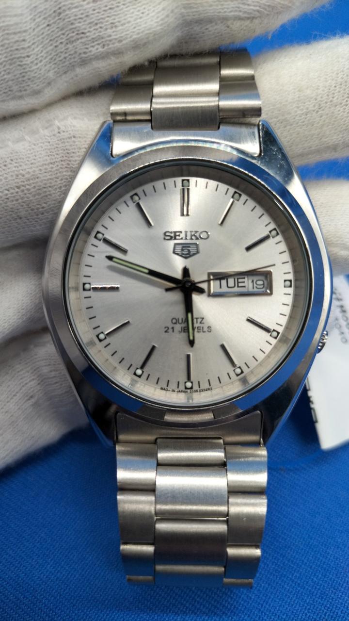 SEIKO Wristwatch 7009-3040 - Banzai Thrifting | BanzaiHobby