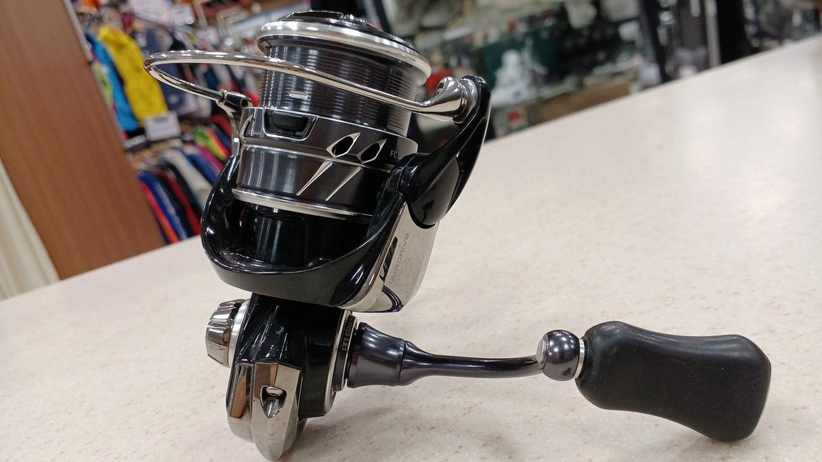 DAIWA Spinning Reel 23 Tattoo La FCLT2500SS-H-QD - Banzai Thrifting | BanzaiHobby