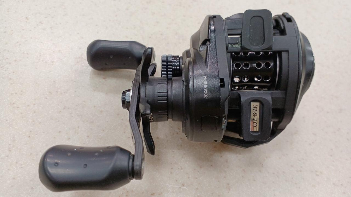 AbuGarcia Baitcasting Reel ROXANI BF-8L - Banzai Thrifting | BanzaiHobby