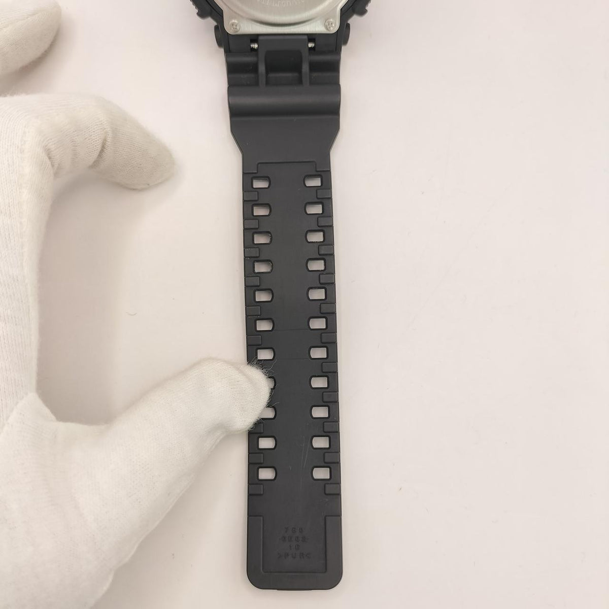 G-SHOCK Wristwatch GA-100CB - Banzai Thrifting | BanzaiHobby
