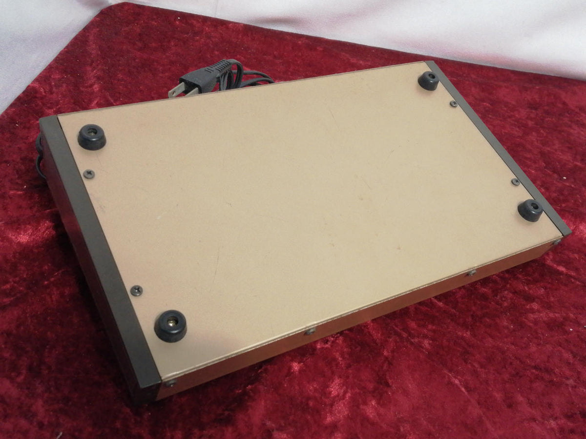 MAXON Multi-Effects Pedal UE300 - Banzai Thrifting | BanzaiHobby