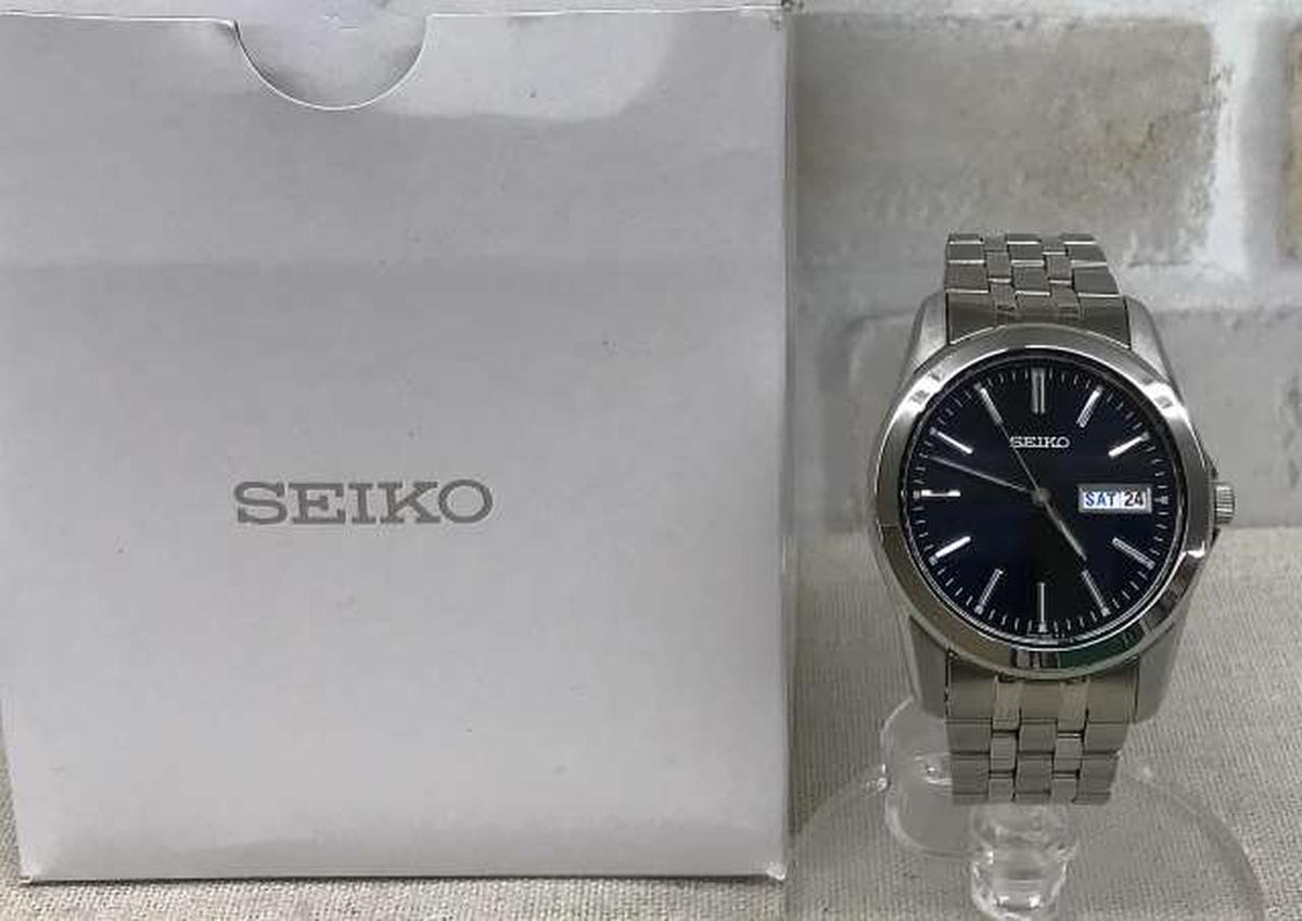 SEIKO Quartz Wristwatch 7N43-0AM0 - Banzai Thrifting | BanzaiHobby