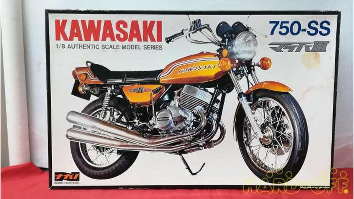 Nagano Kawasaki 750-SS Mach III Plastic Model 1018 - Banzai Thrifting | BanzaiHobby
