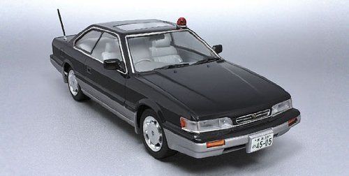 Aoshima Abunai Deka Minato302-Gou Disguised Patrol Car 1/24 - BanzaiHobby