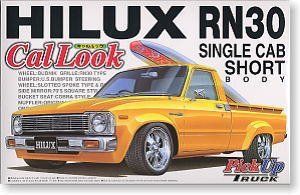 Aoshima PU01 1/24 Hilux RN30 Cal Look - BanzaiHobby