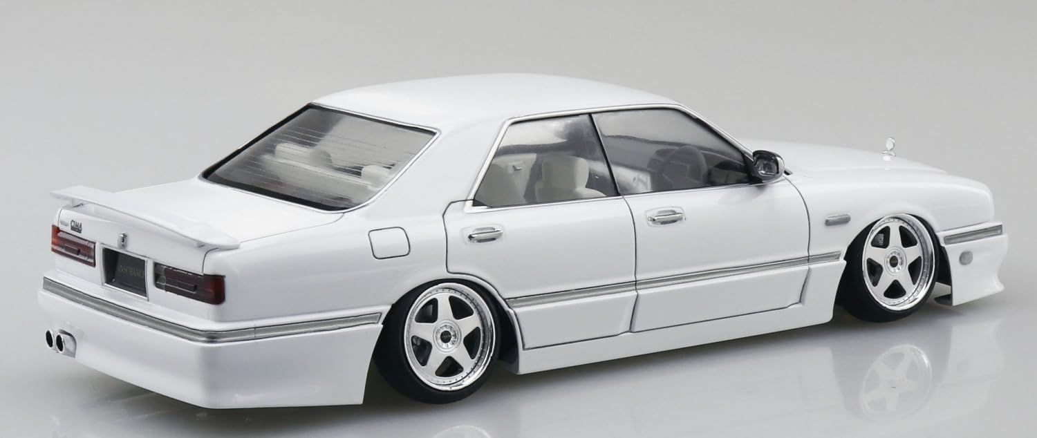 Aoshima Bunka Kyozai 1/24 The Tuned Car No.85 Nissan Insurance Y31 Cima '89 - BanzaiHobby