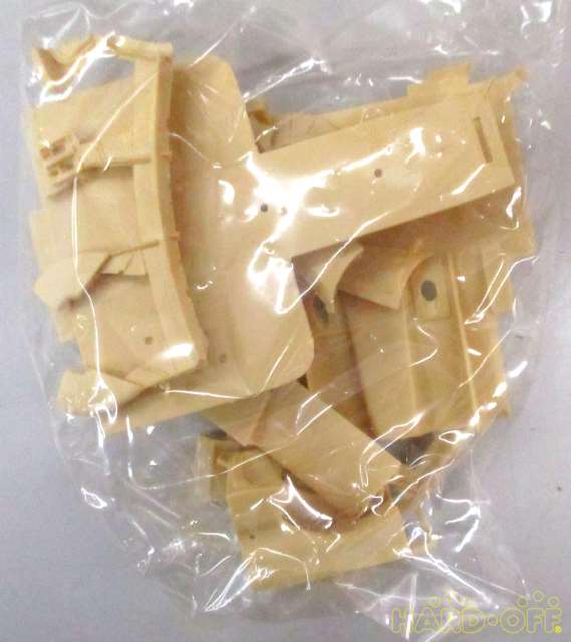 WAVE 1/20 Ferrari F1/87-88c Detail-Up Parts (Garage Kit) - Banzai Thrifting | BanzaiHobby