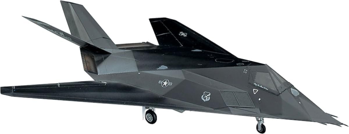 Hasegawa E01 1/72 F-117A Nighthawk - Hasegawa Banzai Hobby