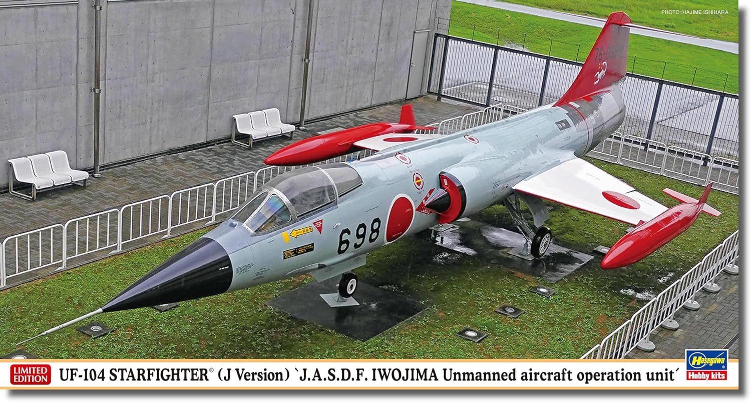 Hasegawa 07527 1/48 Air Self-Defense Force UF-104 Starfighter (J Type) Iwo Jima Drone Operation Team - BanzaiHobby