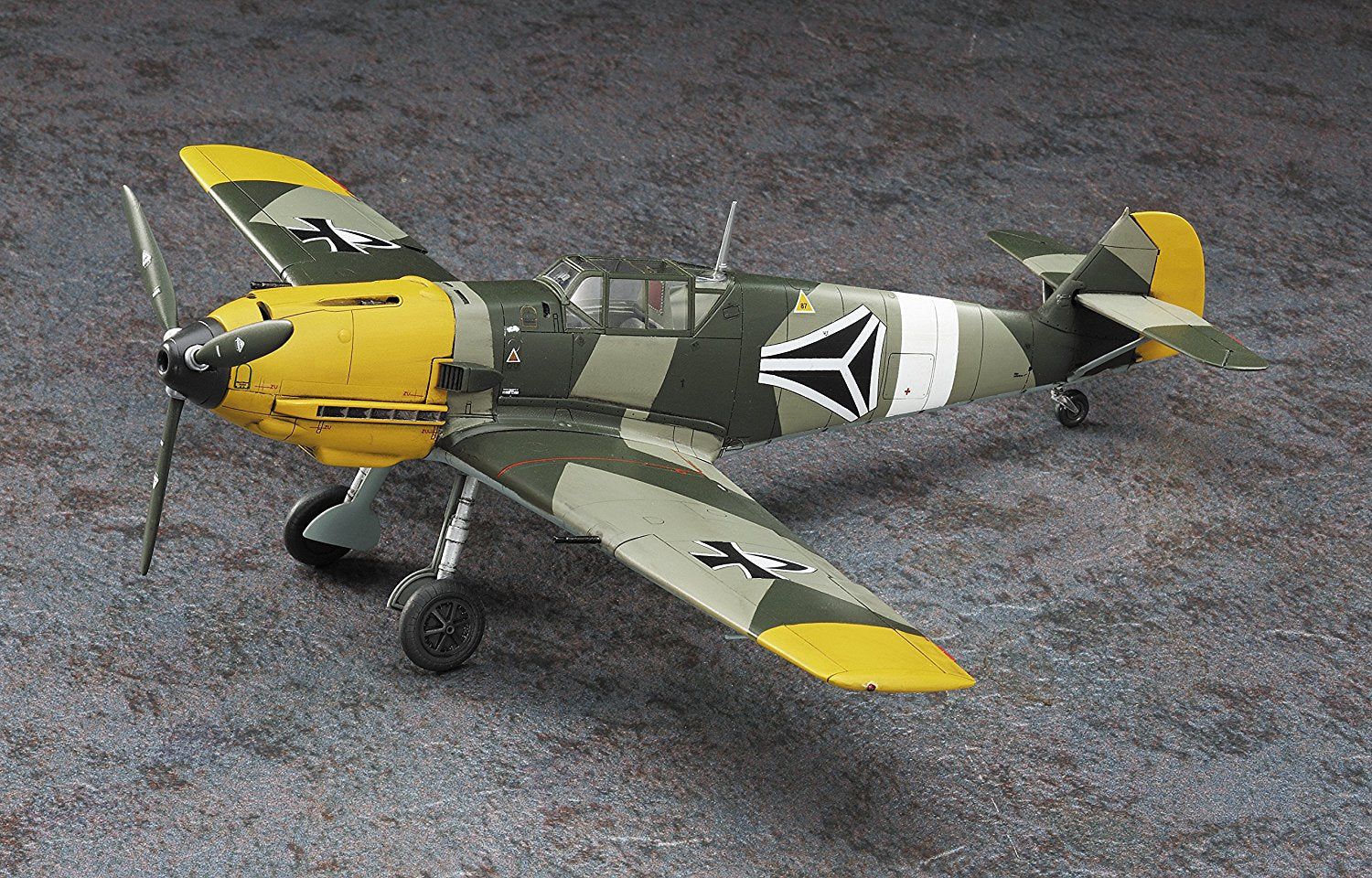 Hasegawa 1/48 [Shuumatsu no Izetta] Messerschmitt Bf 109E-4 - BanzaiHobby
