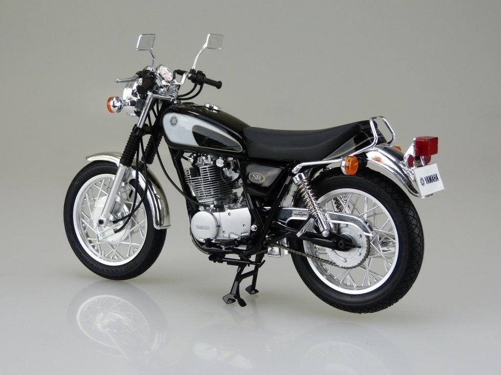 Aoshima Yamaha SR400/500 '96 - BanzaiHobby