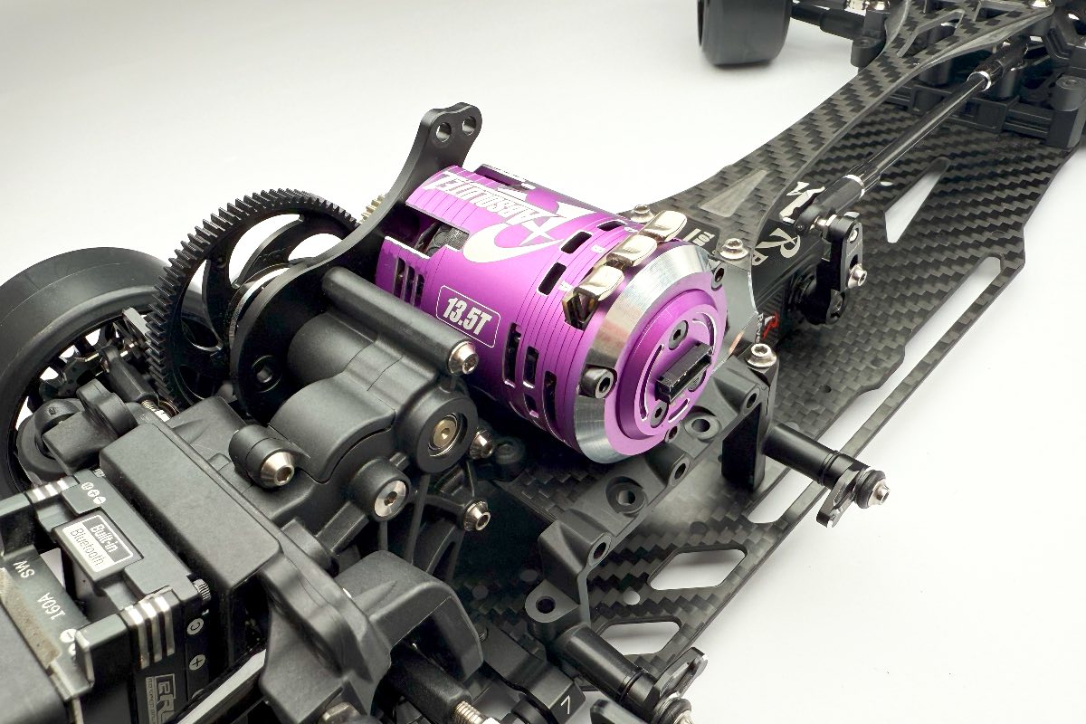 REVED RM-A135P ABSOLUTE 1 Motor for Drift 13.5T (Purple) - BanzaiHobby