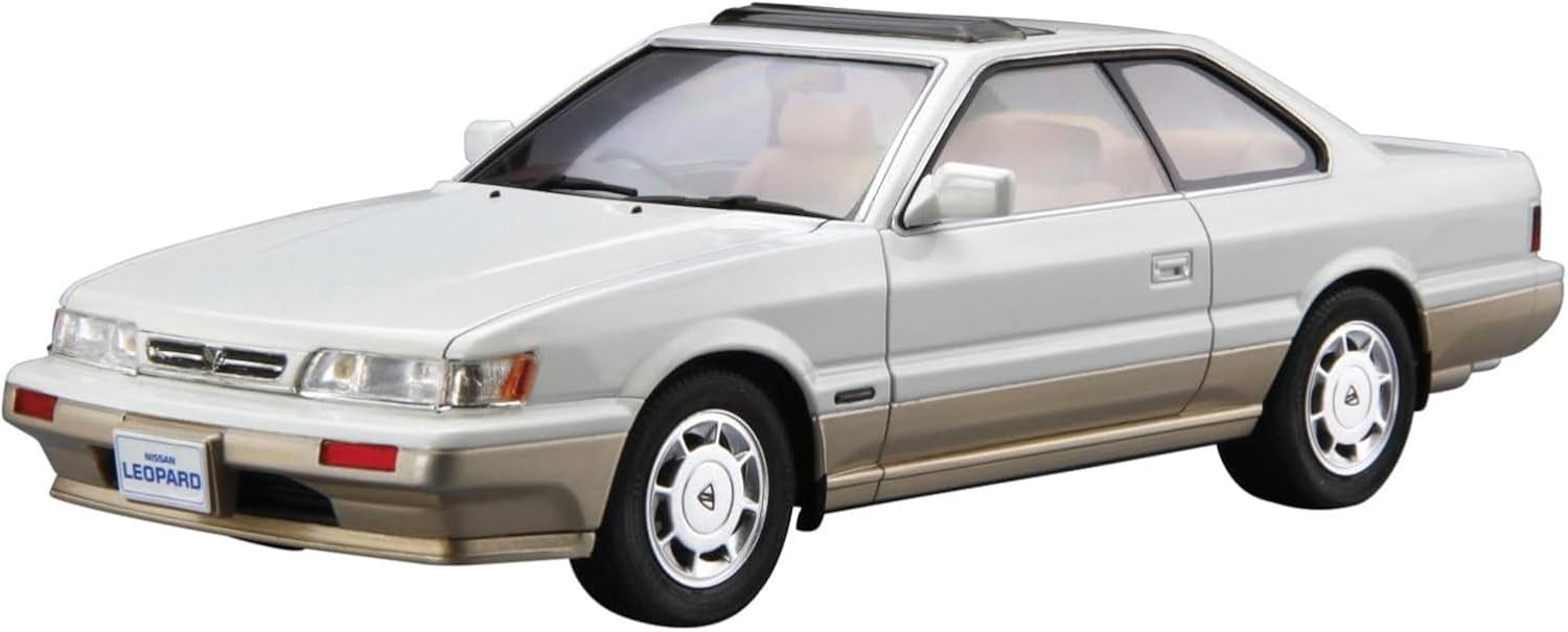 Aoshima 1/24 The Model Car Series No.111 Nissan UF31 Leopard Altima V30 Twin Cam Turbo '90 - BanzaiHobby