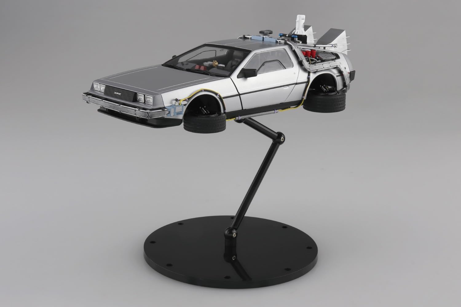 Aoshima 1/24 Movie Mecha No.BT-02 Back to the Future Part II Time Machine - BanzaiHobby