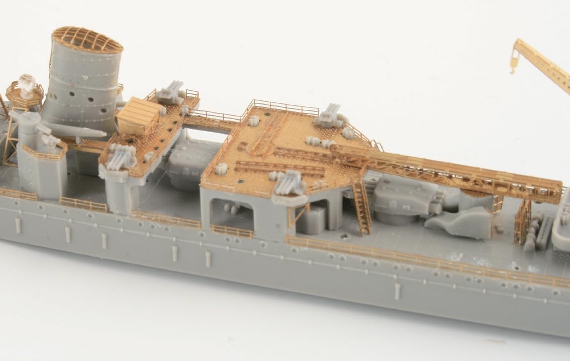 Fujimi 452272 1/700 Japanese Navy Light Cruiser Sakou Full Hull Model (with etched parts) - BanzaiHobby