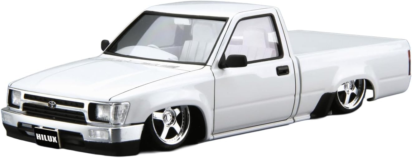 Aoshima 1/24 The Tuned Car No.041 RN80 Hilux Custom '95 (Toyota)