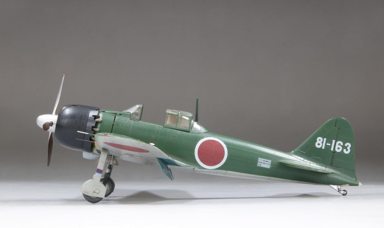 Fine Molds FZ01 1/48 IJN A6M5 Carrier Fighter ZERO Model 52 (Mitsubishi, Mid Prod) - BanzaiHobby