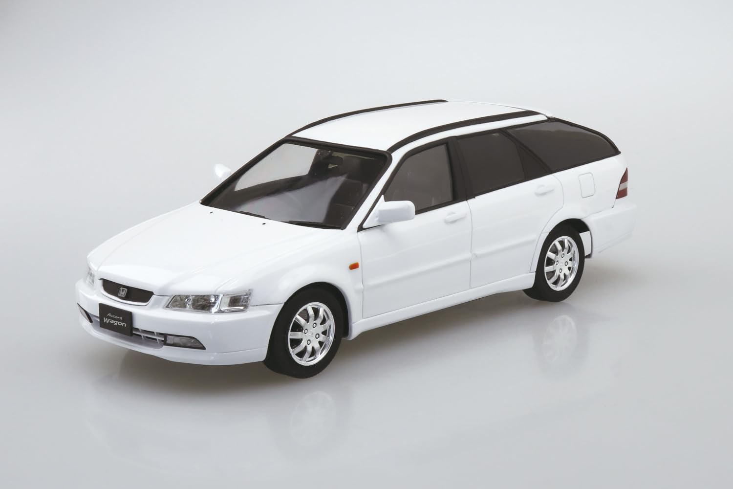 Aoshima 069332 1/24 The Model Car Series No.140 Honda CF6 Accord Wagon VTL '00 - BanzaiHobby