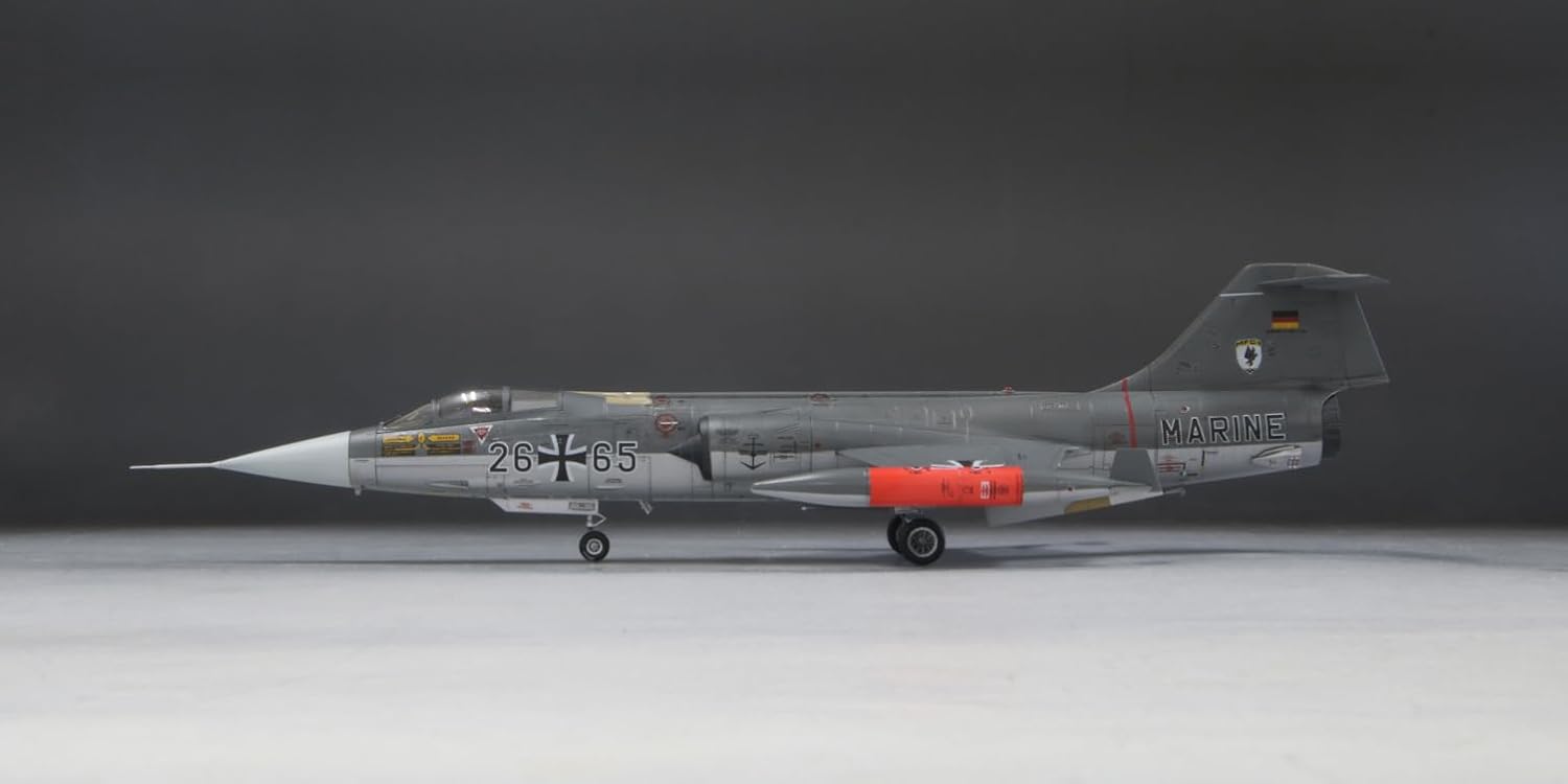 Fine Molds FX11 1/72 West German Navy Bundesmarine F-104G Marineflieger