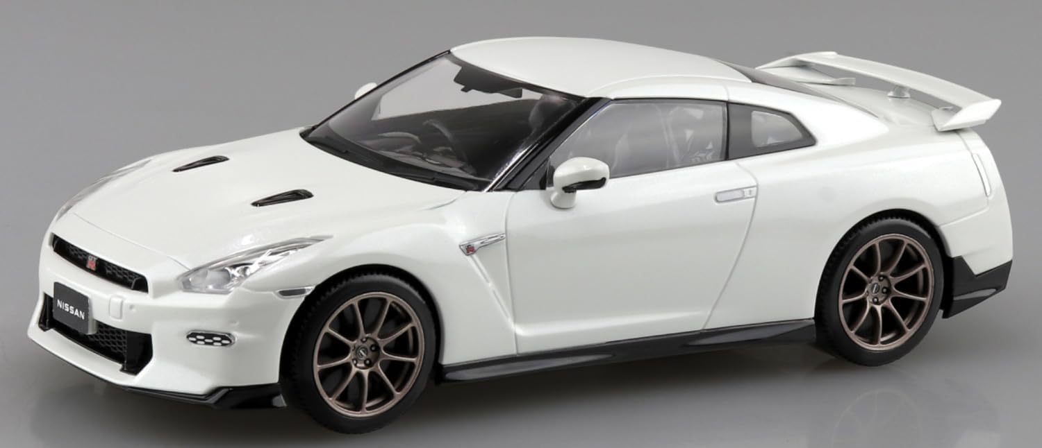 Aoshima 065488 1/32 Bunka Kyozai Easy Plastic Snap Kit No.03-BW Nissan R35 NISSAN GT-R 2024 Brilliant White Pearl - BanzaiHobby