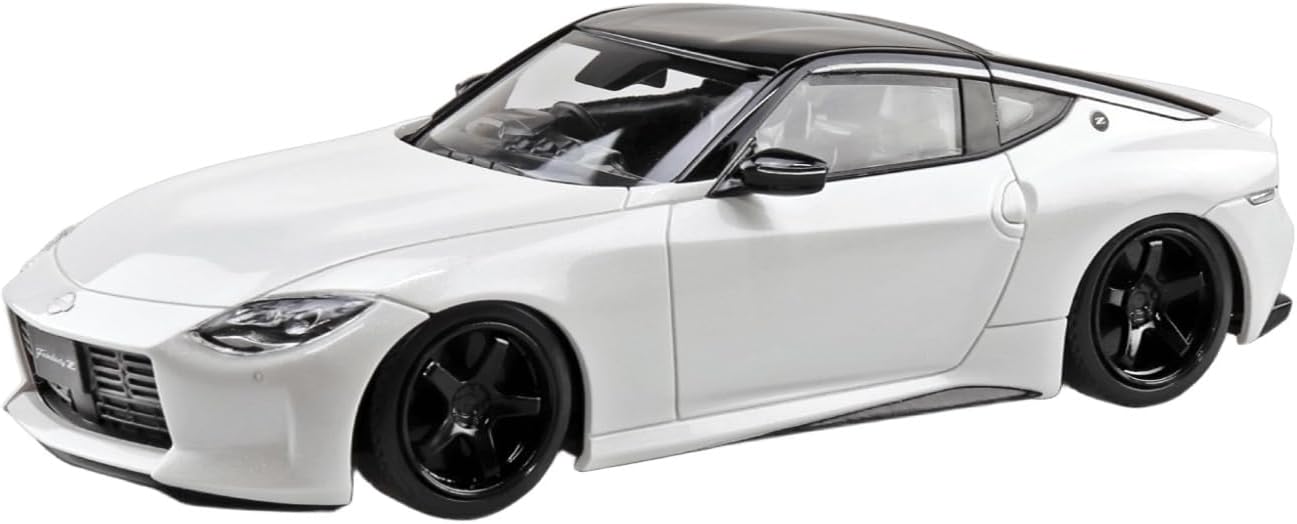 Aoshima 1/32 RakuPla Snap Kit No.17CU-PW RZ34 Fairlady Z Custom Wheel (Prism White) - BanzaiHobby