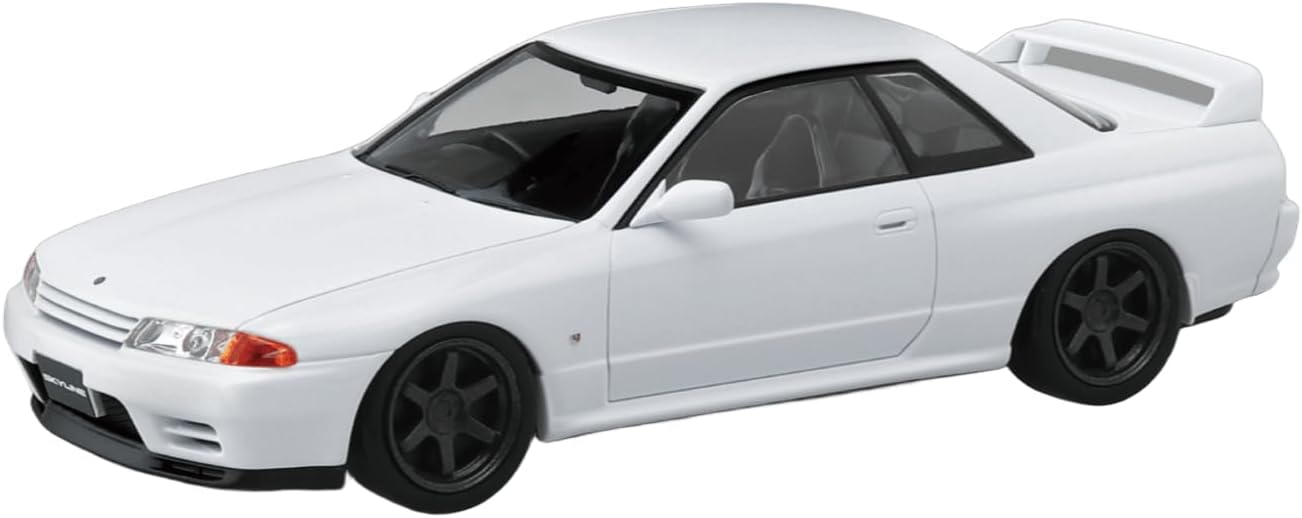 Aoshima 1/32 RakuPla Snap Kit No.14CU-CW Nissan R32 Skyline GT-R Custom Wheels (Crystal White)