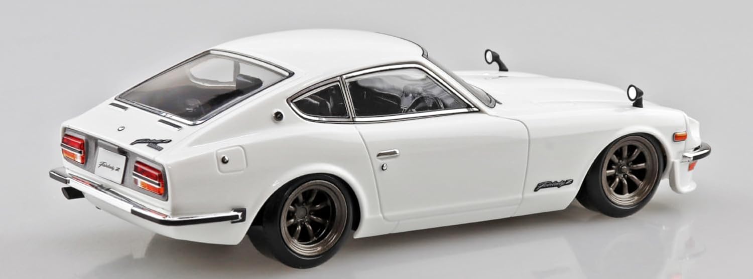 Aoshima 1/32 RakuPla Snap Kit No.15CU-WH No. Nissan S30 Fairlady Z Custom (White) - BanzaiHobby