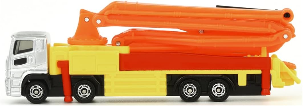 Tomica No. 127 Mitsubishi Fuso concrete pump truck