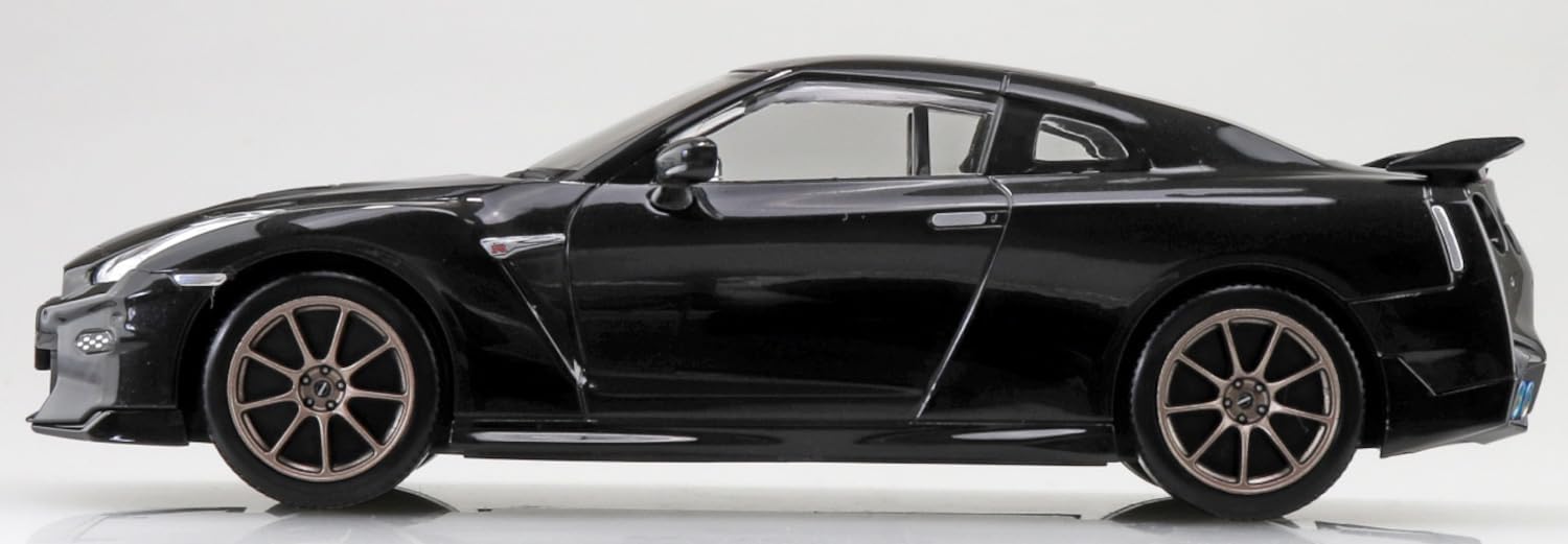 Aoshima 1/32 No.03-MB Nissan R35 NISSAN GT-R 2024 (Meteor Flake Black Pearl) - BanzaiHobby