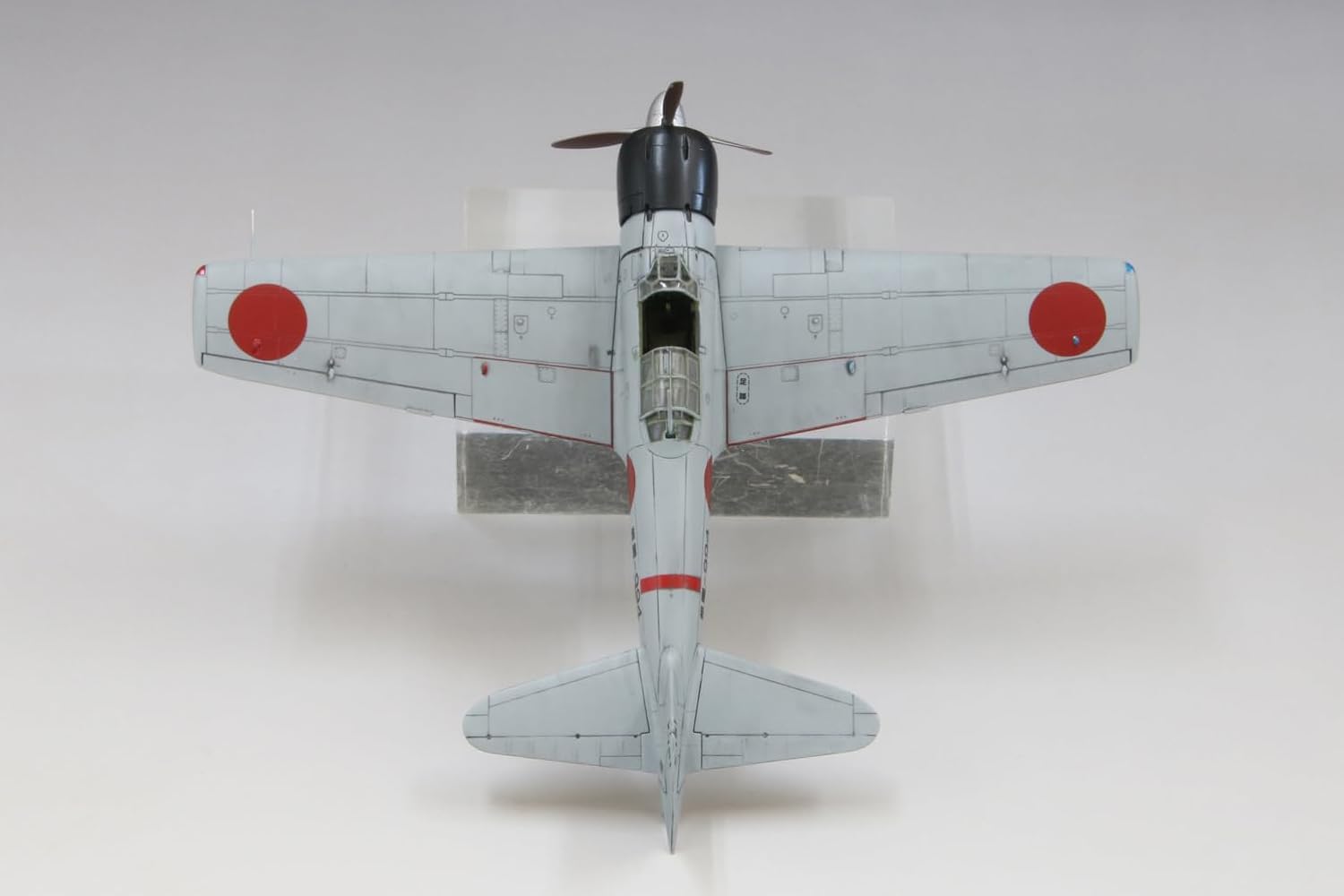 Fine Molds FR04 1/72 IJN A6M3 Carrier Fighter ZERO Model 32 - BanzaiHobby
