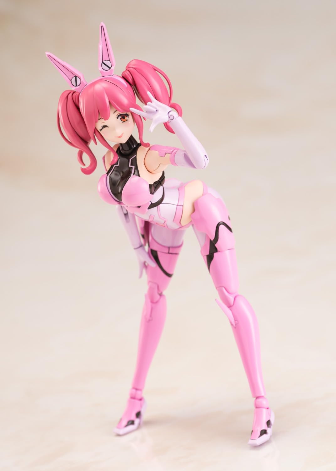 Aoshima MC-13 Bunka Kyozai VFG Macross Delta VF-31A Kairos Makina Nakajima - BanzaiHobby