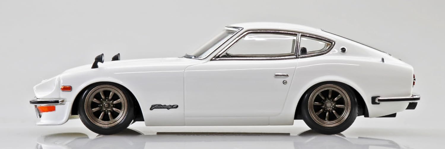 Aoshima 1/32 RakuPla Snap Kit No.15CU-WH No. Nissan S30 Fairlady Z Custom (White) - BanzaiHobby