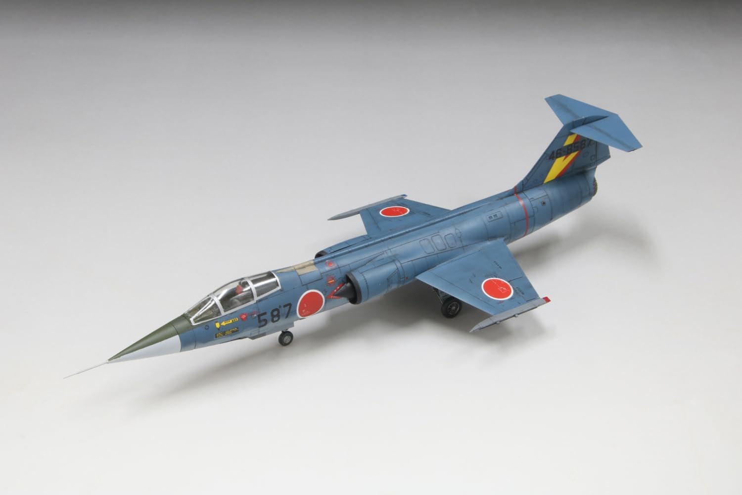 Fine Molds FX07 1/72 Japan Air Self-Defense Force F-104J Jet Fighter Senkyou