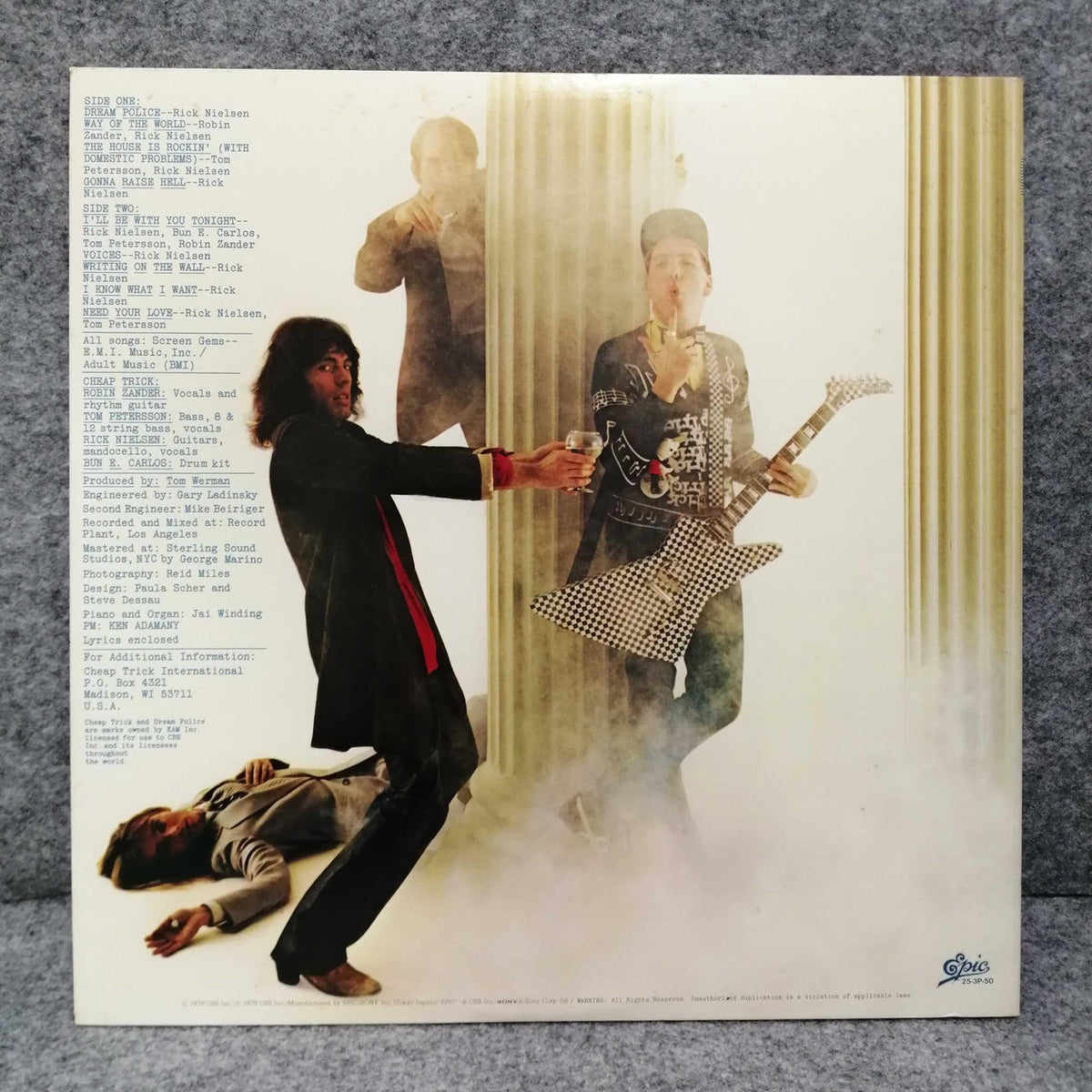 EPIC SONY Cheap Trick 'Dream Police' 25・3P-50