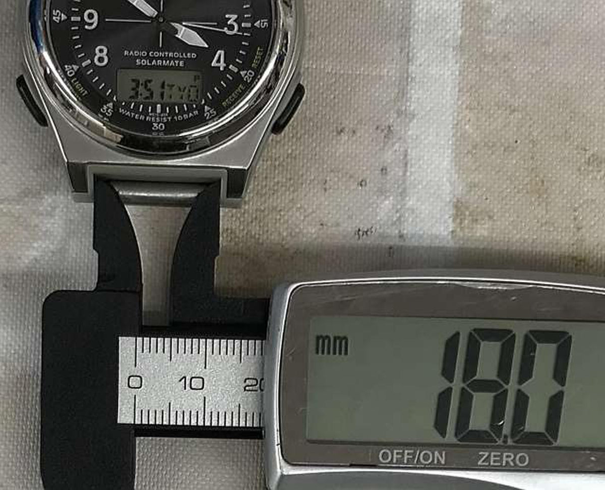 CITIZEN Q&Q Solar Radio-Controlled Wristwatch MD10-205 UP08