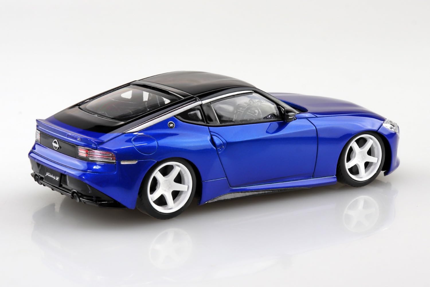 Aoshima 1/32 RakuPla Snap Kit No.17CU-SB RZ34 Fairlady Z Custom Wheels (Seiran Blue) - BanzaiHobby